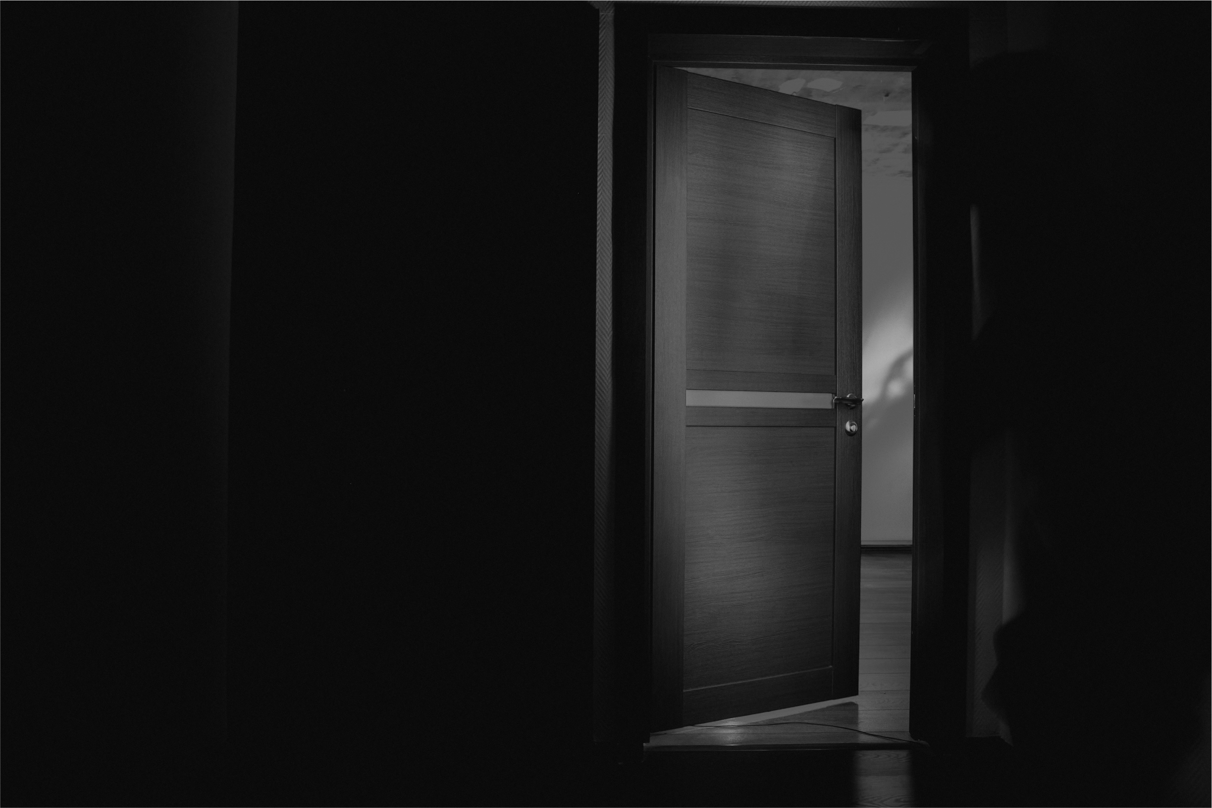 Dark Door Background 2400x1600